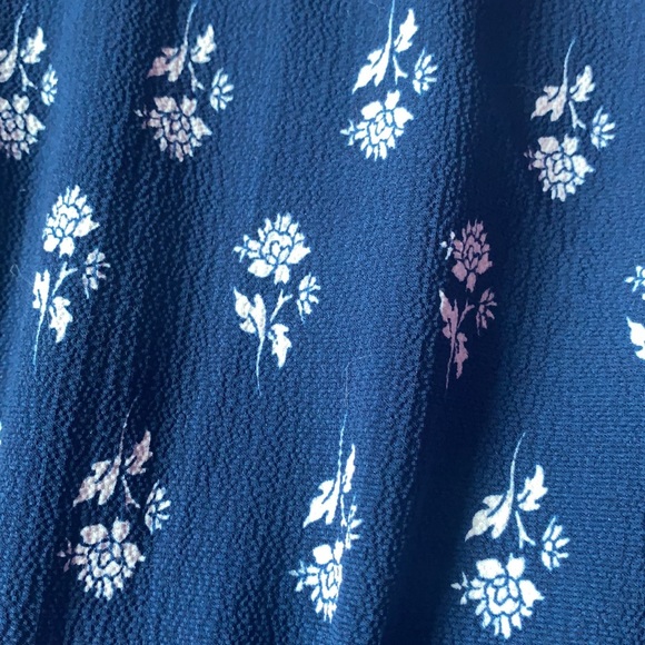 XS Xhilaration Navy and White Floral Dress - Picture 4 of 6